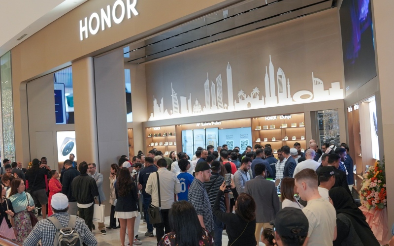الصورة: HONOR  تفتتح متجرها الرائد في دبي مول وتطلق مرحلة جديدة في عالم الحياة الذكية
