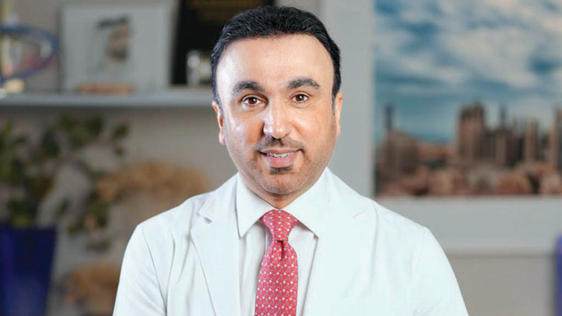 الدكتور أنور الحمادي: الإفراط في الثقوب يزيد خطر الالتهابات وندبات &laquo;الكيلويد&raquo;، خاصة لدى أصحاب الاستعداد الوراثي.