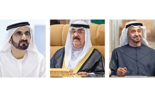 الصورة: رئيس الدولة ونائباه والحكام يهنئون أمير الكويت بالذكرى الثانية لتوليه مقاليد الحكم