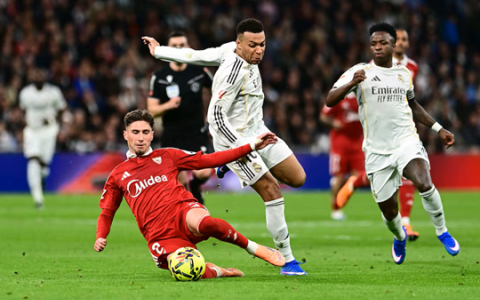 الصورة: مبابي يعادل الرقم القياسي لرونالدو