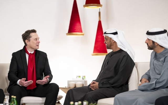 الصورة: رئيس الدولة وإيلون ماسك يؤكدان أهمية الشراكات العالمية في مجال التكنولوجيا المتقدمة والذكاء الاصطناعي