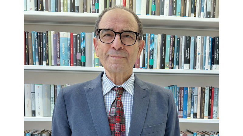 الدكتور ياسر سليمان: في ظل الذكاء الاصطناعي، يجب على الجوائز الأدبية أن تؤكد على أحد شروطها الأساسية، وهو أن يكون النص أصيلاً، وأن يكون ادعاء الكاتب بأصالته صادقاً.