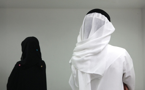 الصورة: &laquo;صدمة الواقع&raquo; وراء الطلاق المبكر بين مواطنين