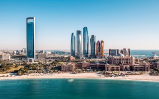 الصورة: عقاريان: الزيادة السكانية والشركات الجديدة رفعتا إيجارات أبوظبي في 2025