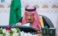 الصورة: "الوزراء السعودي" يبارك مشروع "القطار السريع" مع قطر ويرحب بإلغاء العقوبات على سورية