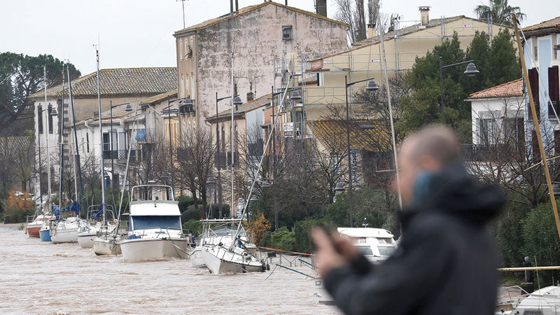 فيضان نهر هيرولت أدى إلى دخول المياه إلى بعض المنازل على ضفتَي النهر. إي.بي.إيه