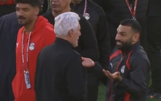 الصورة: كشف حقيقة "حديث" محمد صلاح مع مدرب جنوب أفريقيا