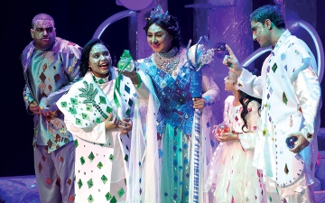 الصورة: هيفاء حسين تطل &laquo;ملكة&raquo; في مهرجان الإمارات لمسرح الطفل