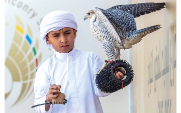 الصورة: 17 مليون درهم جوائز بطولة فزاع للصيد بالصقور