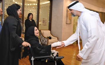 الصورة: طبيب إماراتي يروي مشوار التميز:وصية &laquo;أبونا زايد&raquo; لا تفارقني