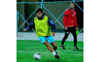 الصورة: 6 مفاتيح فنية تحكم مواجهة دبا والوصل