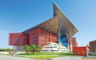 الصورة: 100 ألف درهم تعويضاً لشركة بيع هواتف عن إعلان مسيء على &laquo;سناب شات&raquo;