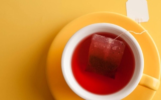 الصورة: دراسة: شرب الشاي يساعد في تقوية عظام المرأة