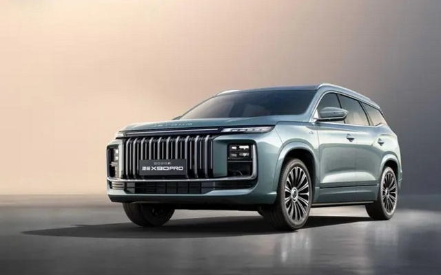 الصورة: جيتور تضرب من جديد: سيارة فاخرة وشرسة في آن واحد