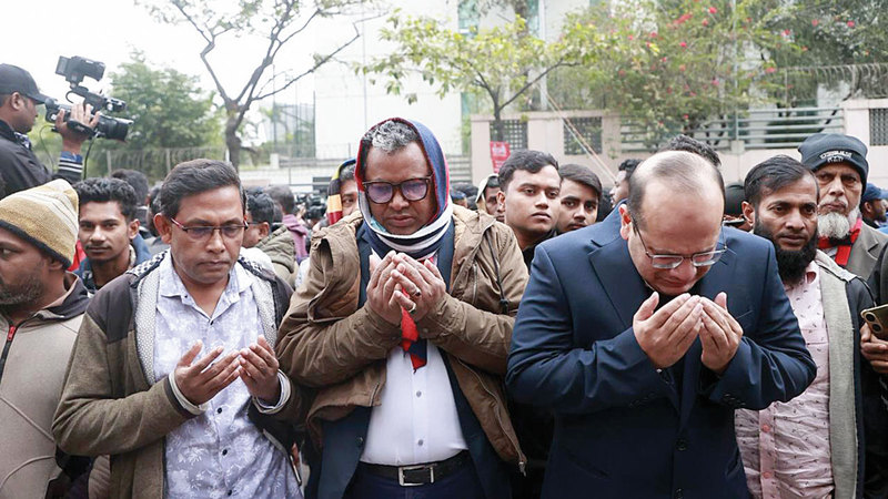 أعضاء من الحزب الوطني البنغلاديشي الذي كانت تتزعمه ضياء. إي.بي.إيه