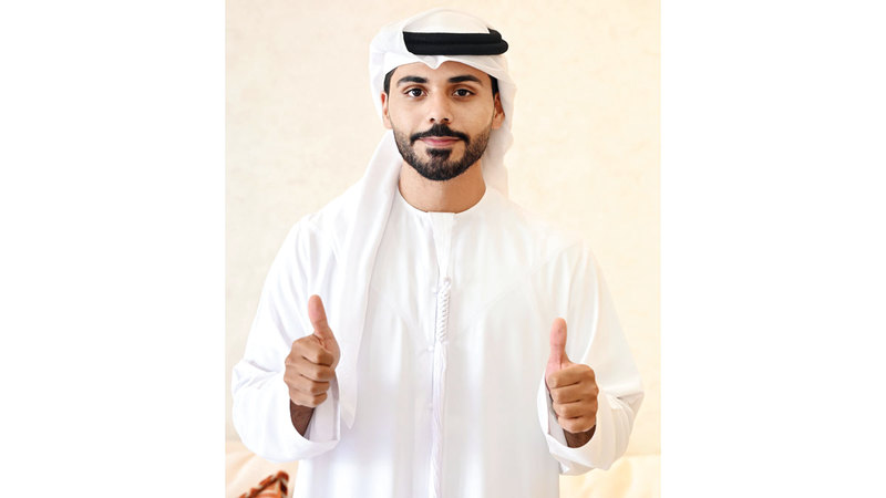 &laquo;راشد&raquo; أعرب عن شعوره بالفخر بأكثر من 20 ألف حساب مسجل و100 متجر على &laquo;التطبيق&raquo;. تصوير: نجيب محمد