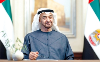 الصورة: رئيس الدولة ونائباه يهنئون ملوك ورؤساء وأمراء الدول بالعام الميلادي الجديد