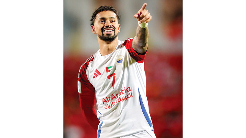 كايو لوكاس أبرز الأسلحة الهجومية في الشارقة. من المصدر