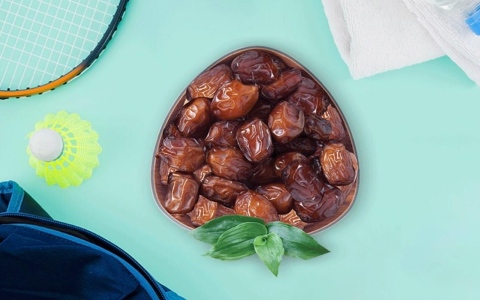 الصورة: ماذا يفعل التمر بطاقة الجسم قبل التمرين؟