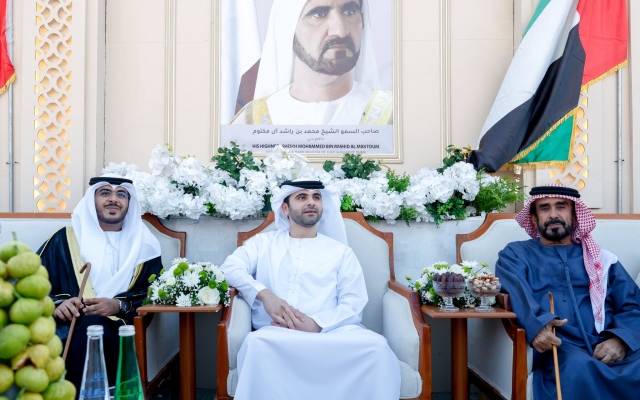 الصورة: منصور بن محمد يحضر أفراح المقعودي والسبوسي