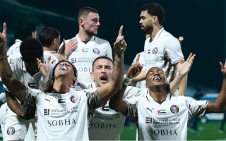 الصورة: النصر يعود من ملعب بني ياس "شامخاً"