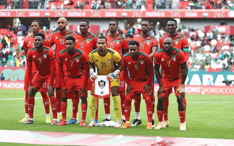 الصورة: السودان يأمل تكرار إنجاز 2012 ومفاجأة نجوم السنغال