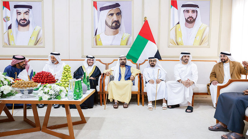 محمد بن راشد خلال حضوره أفراح المقعودي والسبوسي. وام