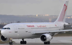 الصورة: هبوط اضطراري لطائرة تونسية في الجزائر