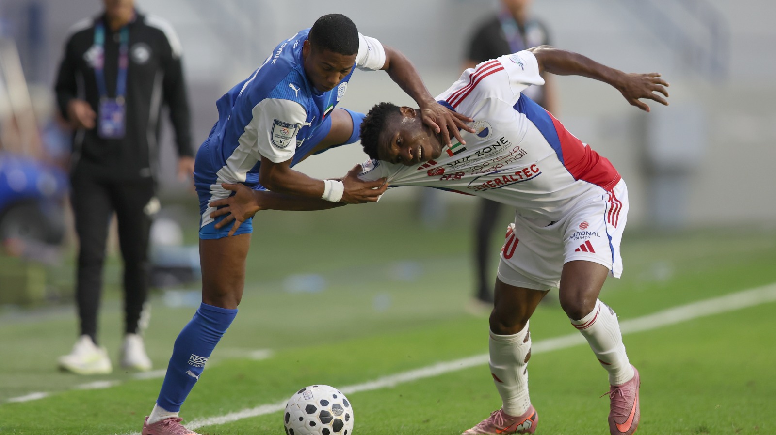 عودة مذهلة للشارقة.. من تأخرين أمام النصر إلى فوزٍ بالأربعة