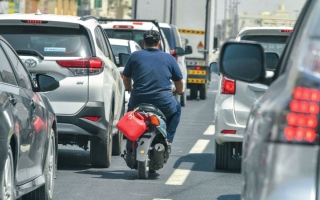الصورة: دراجة بين المركبات