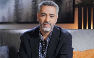 الصورة: فضل شاكر يمثل أمام المحكمة بسريّة تامة.. وتأجيل جلسة استماع