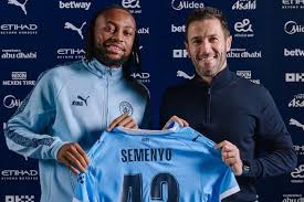 مانشستر سيتي يضم الجناح "الاستثنائي" سيمنيو من بورنموث