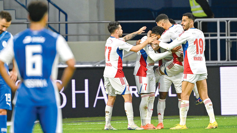 «العنابي» يستقبل مدربه السابق والشارقة في القمة الأكثر ترقباً