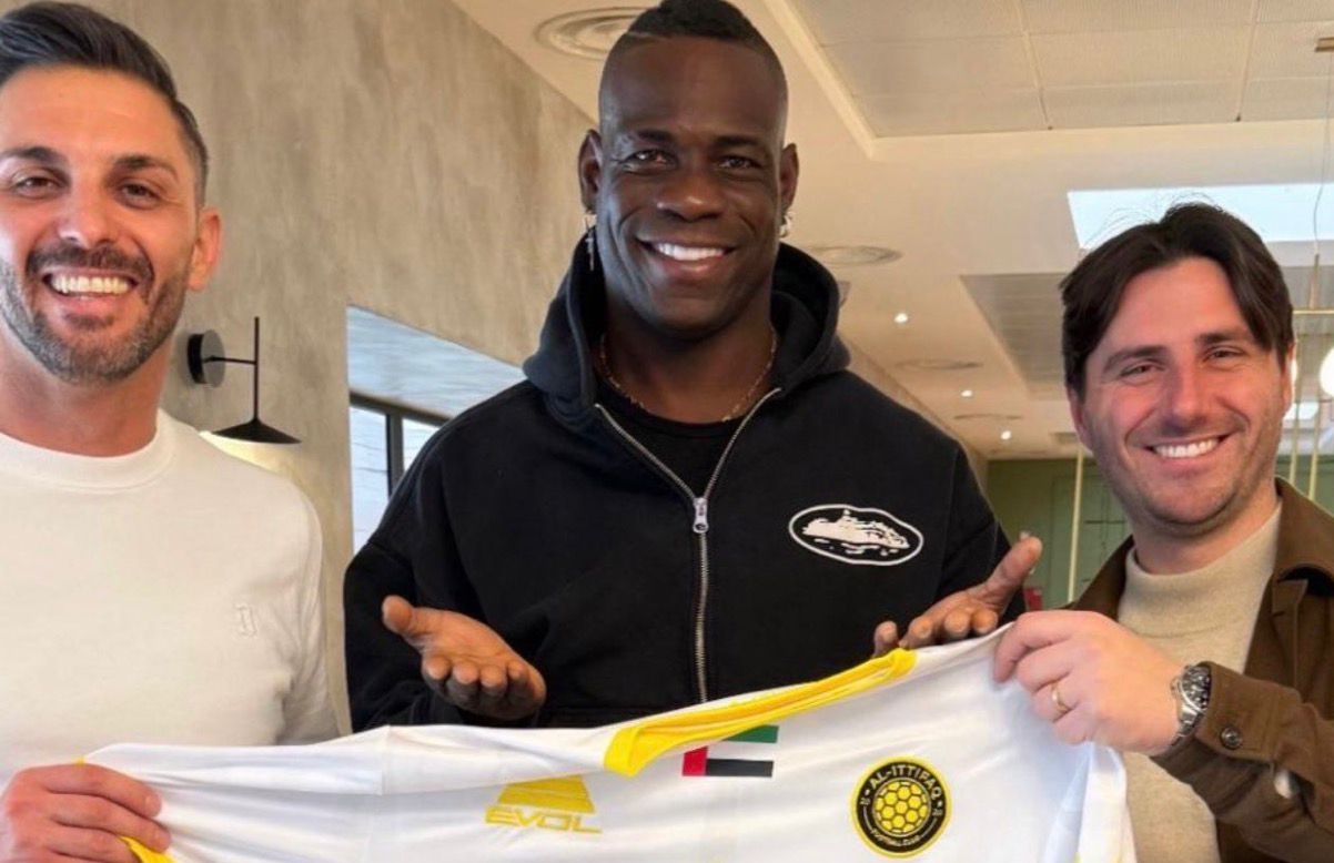 نادي الاتفاق الإماراتي يقترب من التعاقد مع النجم الإيطالي بالوتيلي