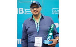 الصورة: التونسي الفائز بجائزة المليون دولار: دبي تعيد صياغة أحلامنا