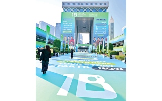 الصورة: مؤثرون: &laquo;قمة المليار متابع&raquo; محطة ملهمة لنشر الإيجابية