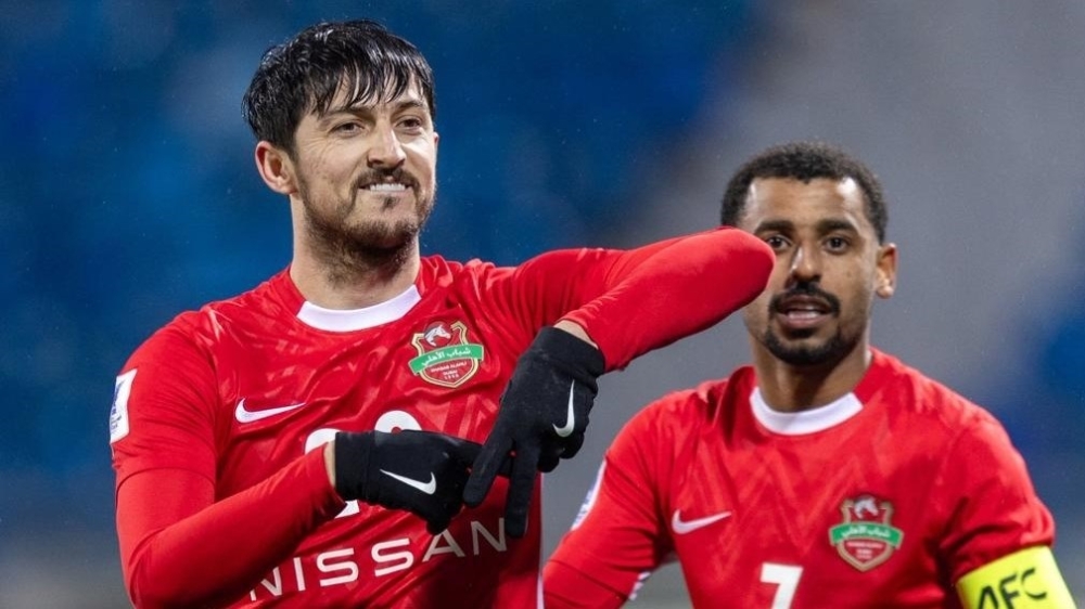 عبدالمجيد حسين يكشف موعد العودة المحتملة لمهاجم شباب الأهلي سردار أزمون