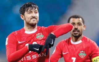 الصورة: عبدالمجيد حسين: سردار دشن برنامج العودة إلى شباب الأهلي