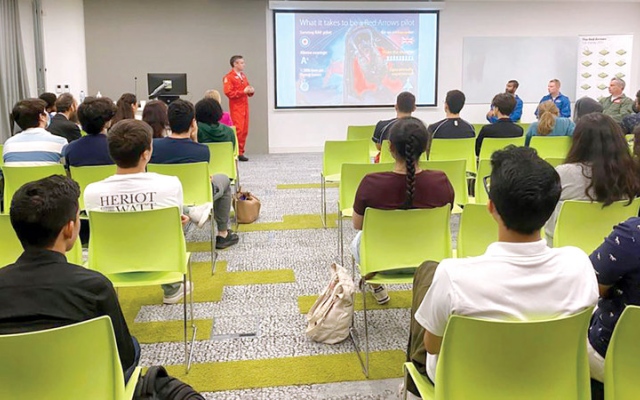 الصورة: خبراء: طلاب جامعات يواجهون صعوبات في إدارة التعلم الذاتي