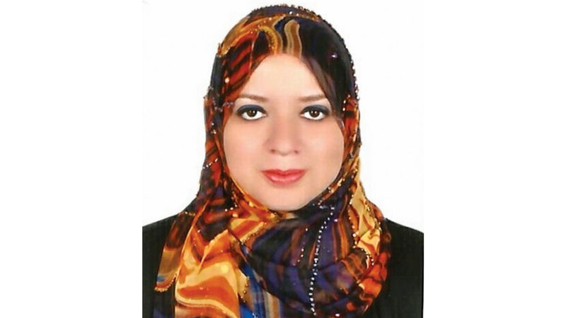 الدكتورة منى جابر: شيوع استخدام التكنولوجيا بين الطلبة لا يعني بالضرورة استعدادهم للتعلم في البيئات المدمجة.