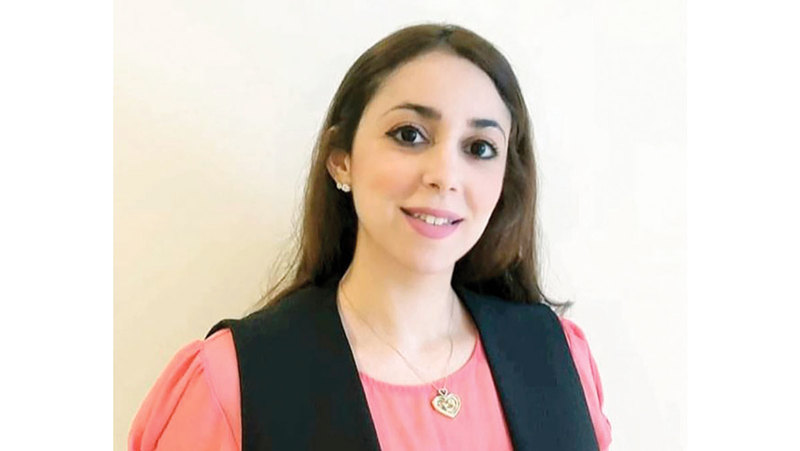 دينا محمد: نجاح التعليم المدمج مرهون بوجود استراتيجية تُنظّم آليات التطبيق، وتحدد الأدوار والمسؤوليات.