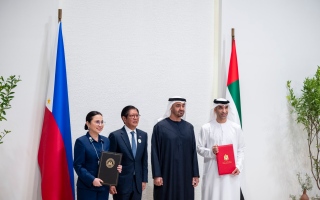 الصورة: رئيس الدولة ورئيس الفلبين يشهدان توقيع اتفاقية الشراكة الاقتصادية الشاملة بين البلدين