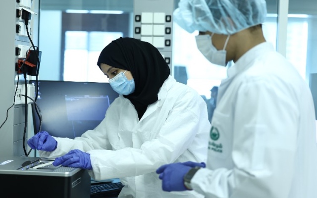 الصورة: شرطة دبي تعزز منظومتها الأمنية بتقنيات "الأنساب الوراثية الجنائية"