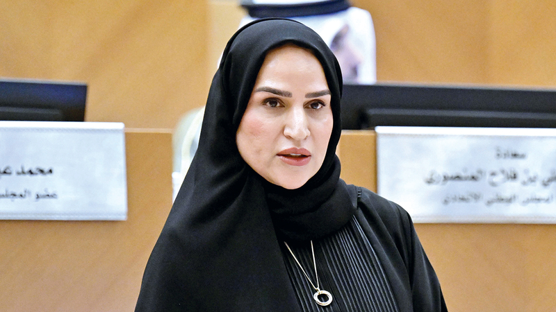 عائشة المري: يجب الانتقال من مرحلة توفير الدواء إلى مرحلة تحقيق الاستدامة الشاملة للصناعات الدوائية.