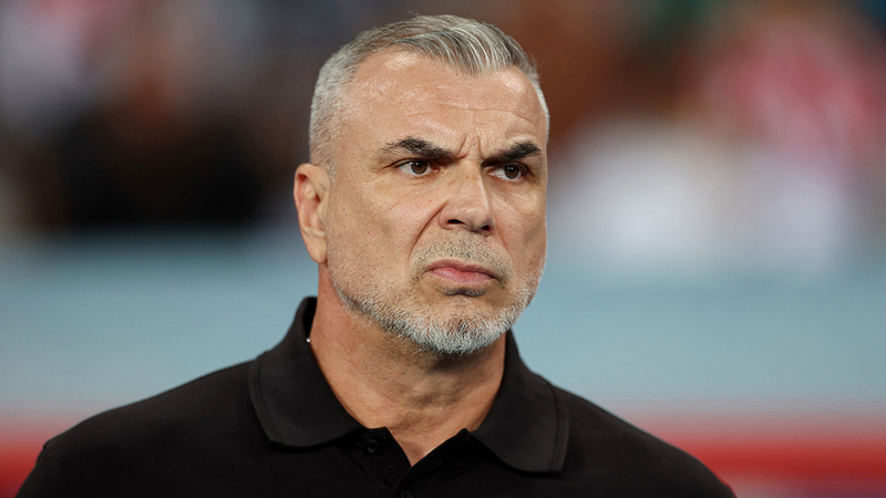 مدرب المنتخب أولاريو كوزمين. رويترز