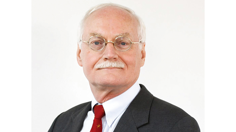 الدكتور ماوريتس فان رويجين: الذكاء الاصطناعي يجعل مهنة التعليم أكثر عمقاً وإشباعاً على الصعيدين المهني والإنساني.