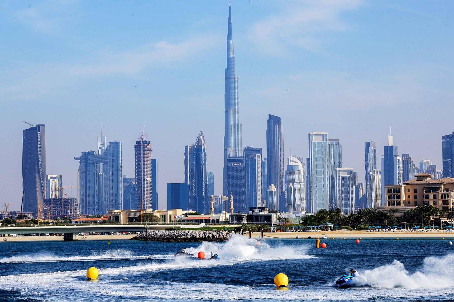 أسبوع رياضي حافل في مهرجان دبي للرياضات المائية.. 4 فعاليات وجوائز قيمة