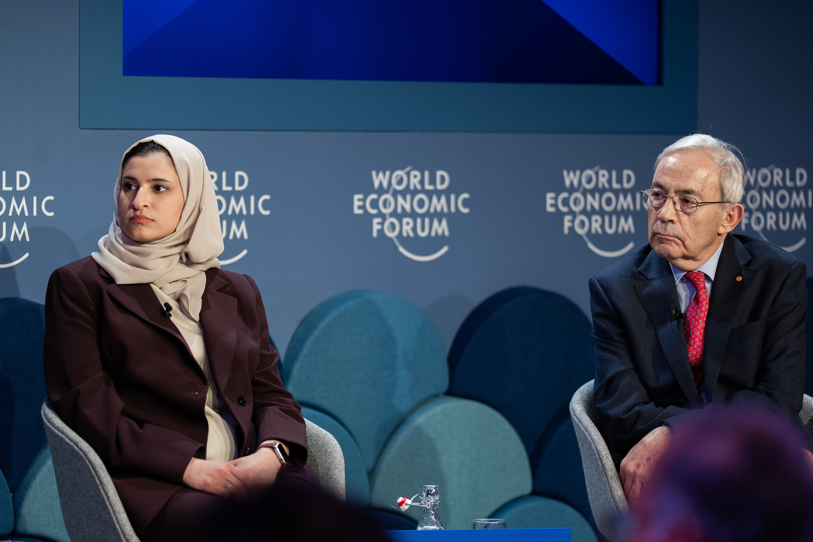 سارة الأميري: تمكين الطلبة من أدوات الذكاء الاصطناعي ضمانة لتطورهم الوظيفي في المستقبل