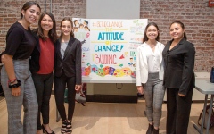 الصورة: شباب المكسيك يطالبون بالعمل والأمان والسكن وسط مستقبل غامض