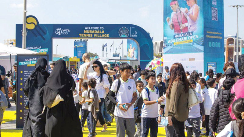 «مبادلة أبوظبي للتنس» تحتفي بعام الأسرة 2026